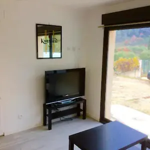 Appartement Studio Dans La Pinede L Isle Sur La Sorgue France