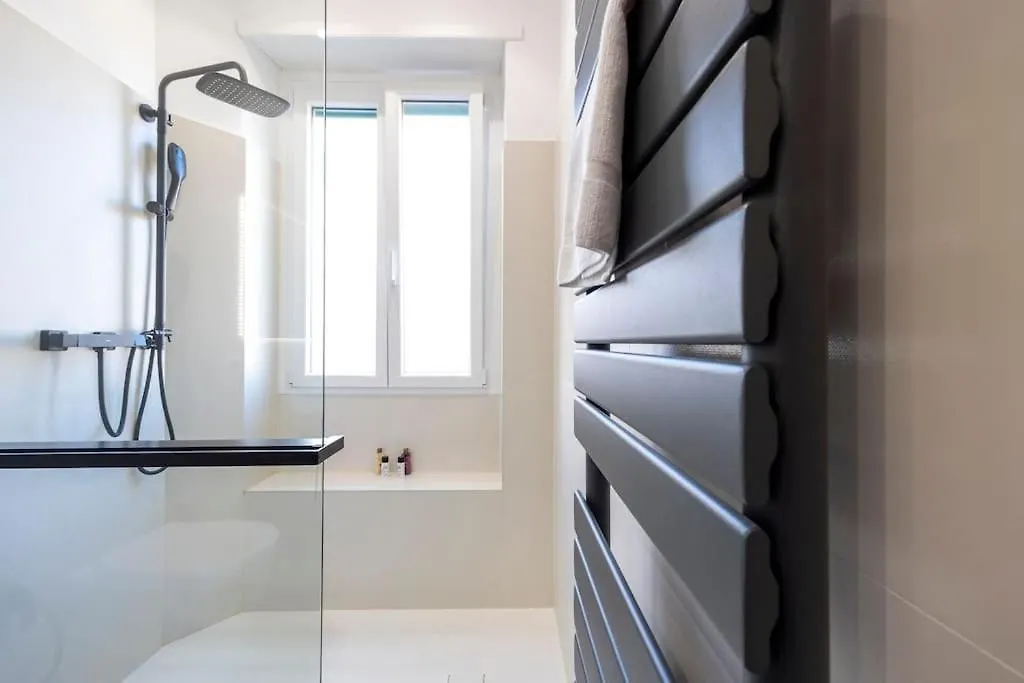 Stylish Apartment Rome Air Conditionig Wifi Tv 50 Metro 4 Minutes Away