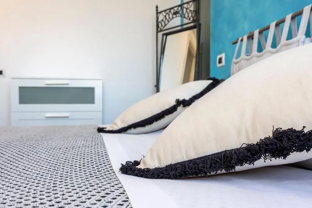Stylish Apartment Rome Air Conditionig Wifi Tv 50 Metro 4 Minutes Away Italy